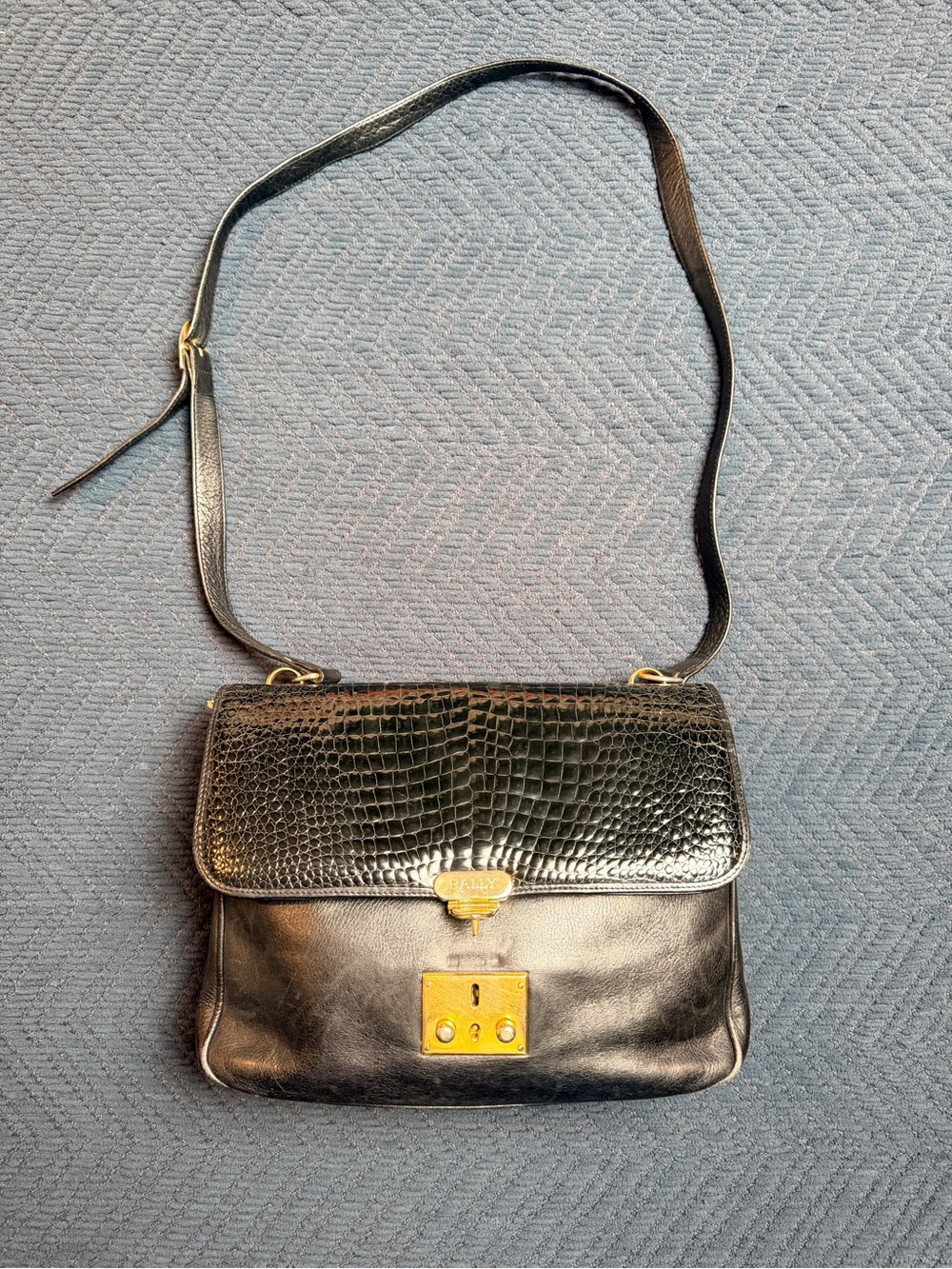Authentic Vintage Bally CrocEmbossed Leather Shoulder Bag with Original Key Rare